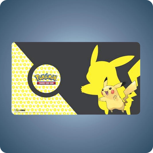 Ultra Pro Pokémon 15103 Pokemon - Spielmatte, Pikachu 2019 - pokitrio